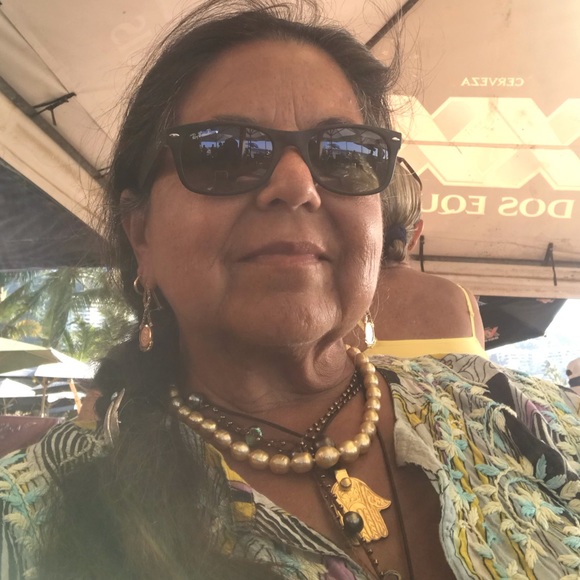 Meet your Posher, Joaanna - Picture 1 of 1